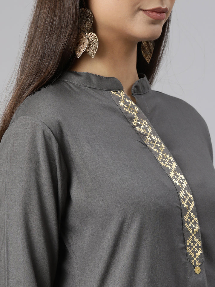 Neerus Grey Regular Straight Solid Kurta