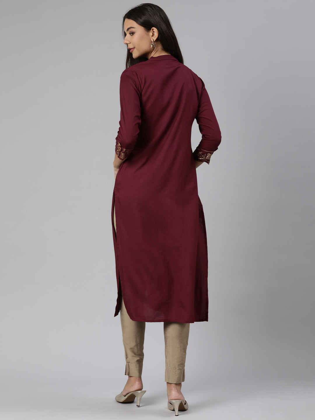 Neeru's wine Regular Straight Solid Kurtas