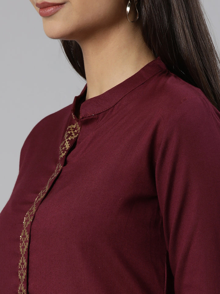 Neerus wine Regular Straight Solid Kurta