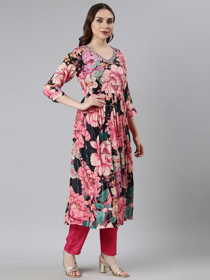 Neerus Pink printed floral suit set - back view