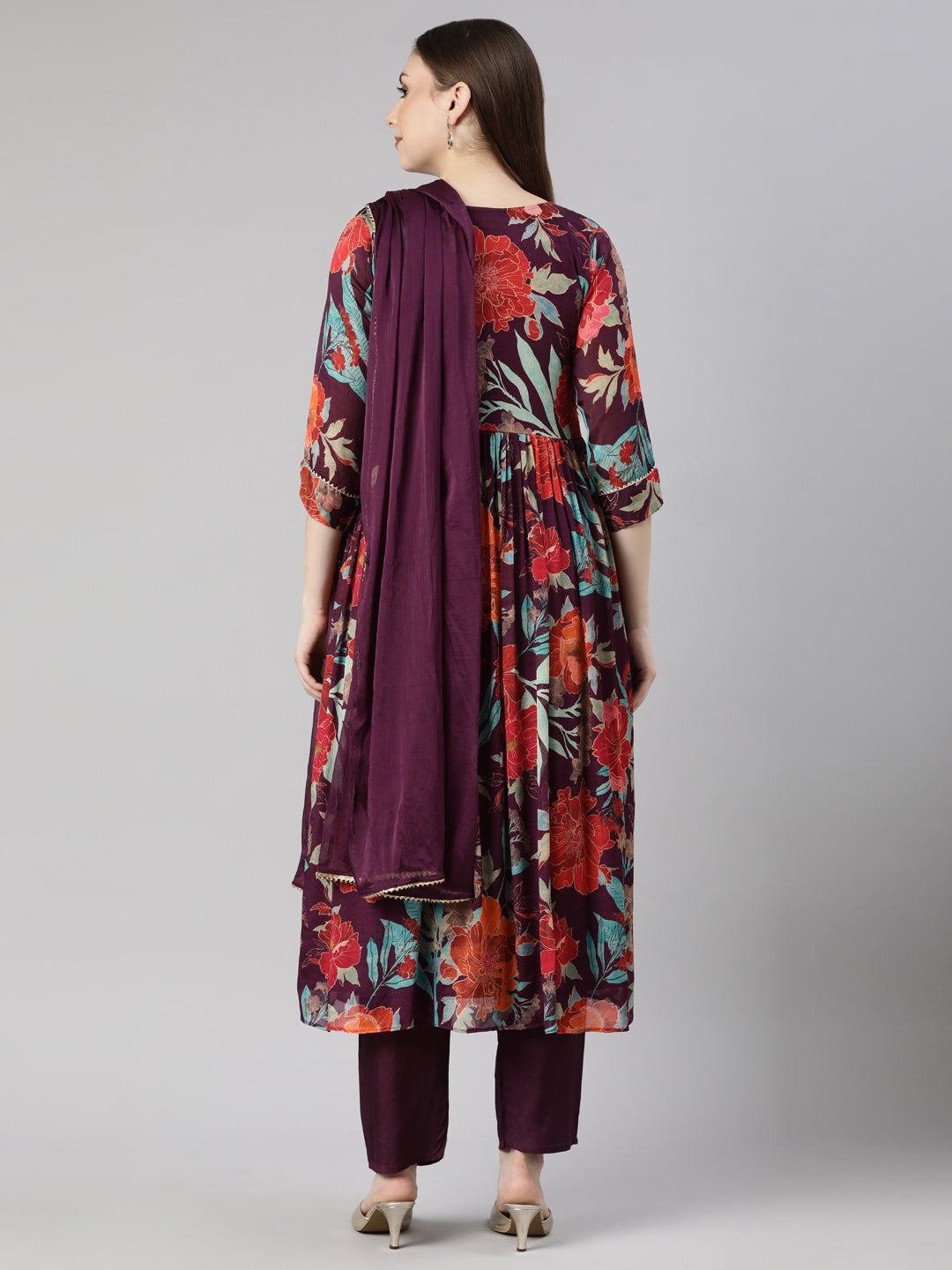 Neerus Purple printed floral straight suit set - side view