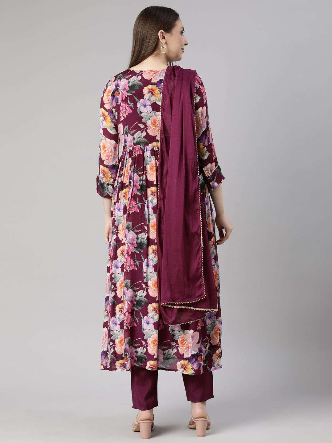 Neerus Purple printed floral suit set - side view