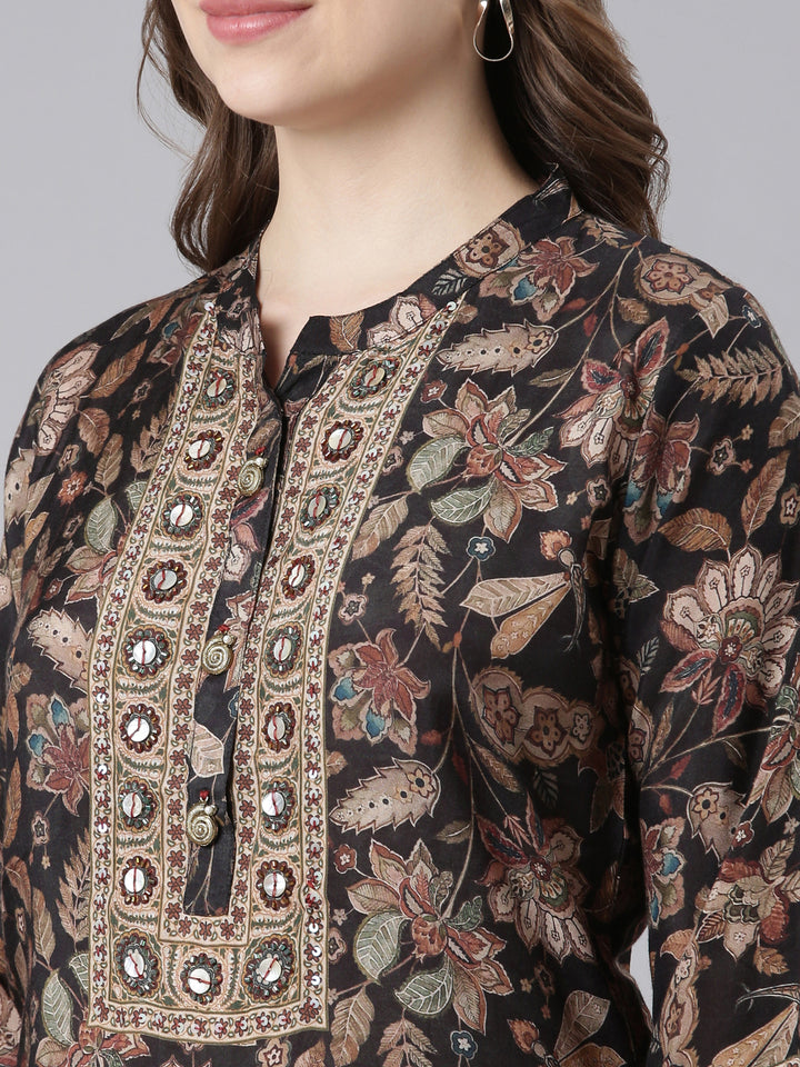 Neerus Black Muslin Straight Casual Floral Kurta Sets