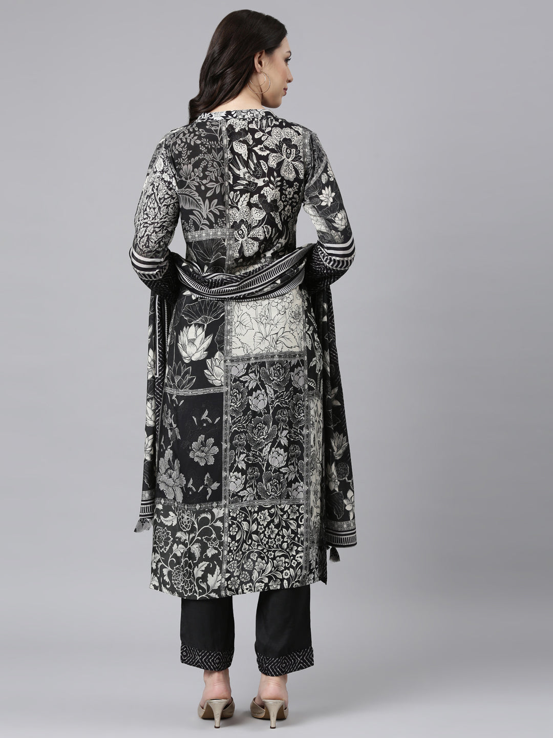 Neerus Black muslin straight suit set panelled kurta with trousers - side view