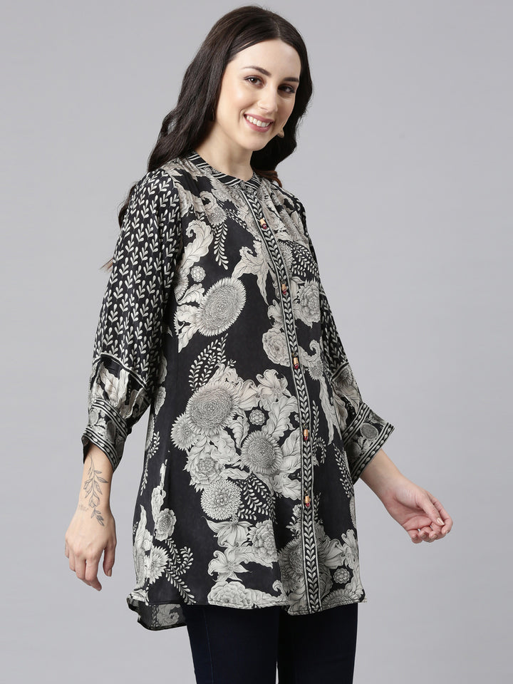 Neerus Black crepe printed high-low kurti - back view
