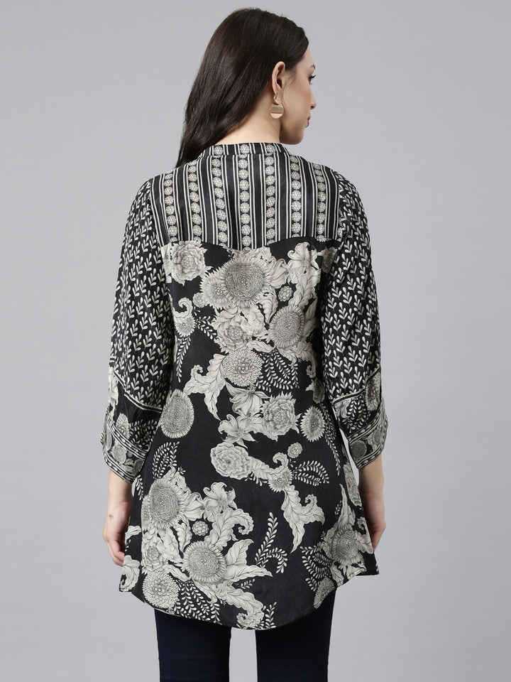 Neerus Black crepe printed high-low kurti - side view