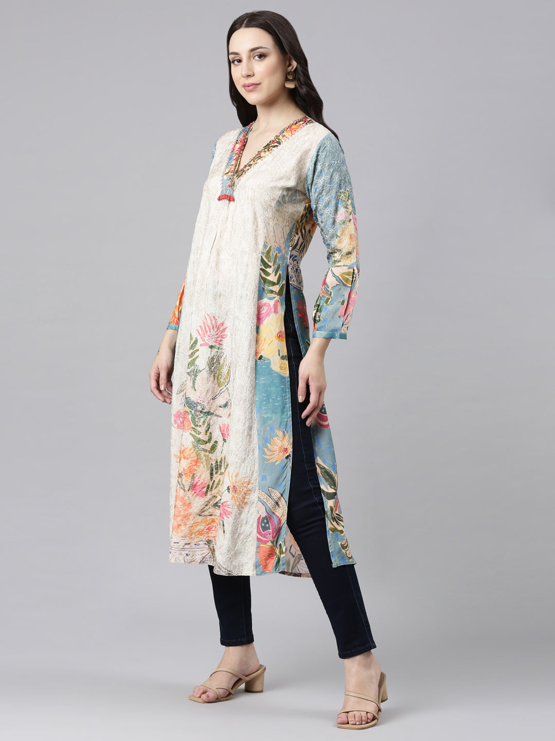 Neerus White rayon panelled straight kurta set - back view