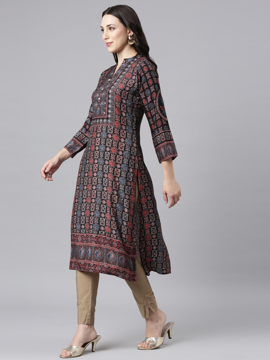 Neerus Black Straight Casual Floral Kurtas