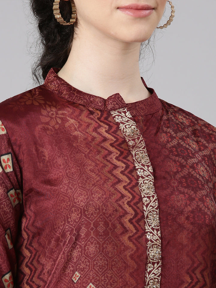 Neerus Maroon floral printed straight kurta - detail view 1