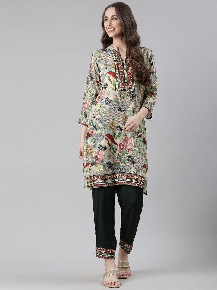 Neerus Green Printed Straight Kurta and Trousers