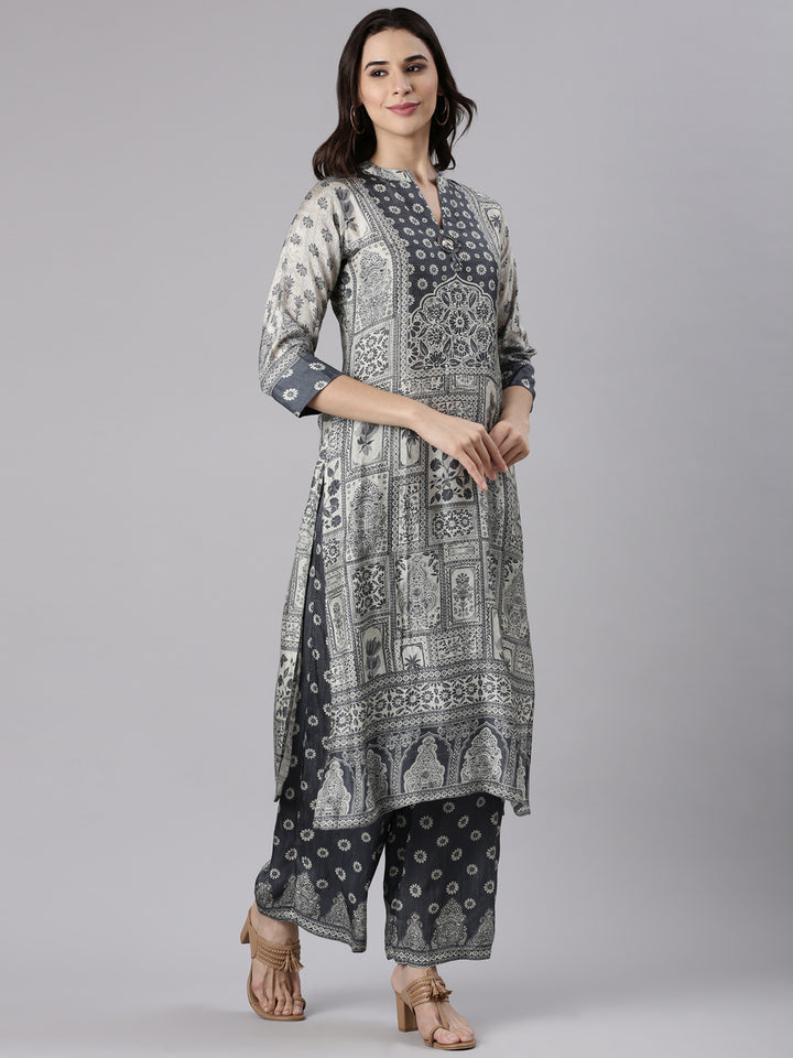Gray Muslin Printed Three Piece Set
