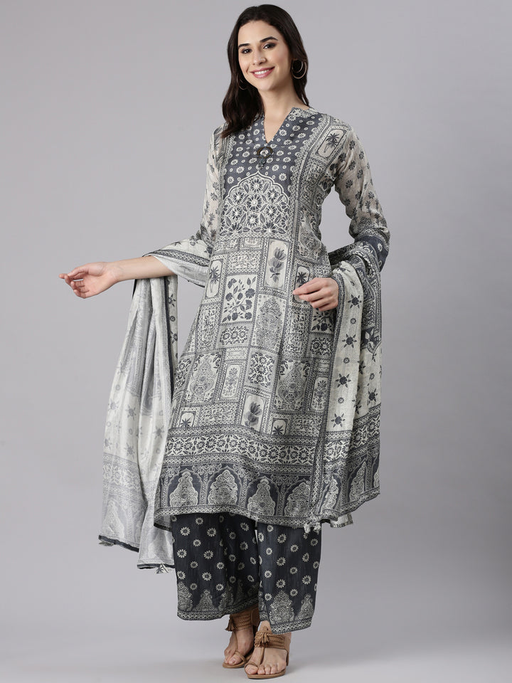 Gray Muslin Printed Three Piece Set