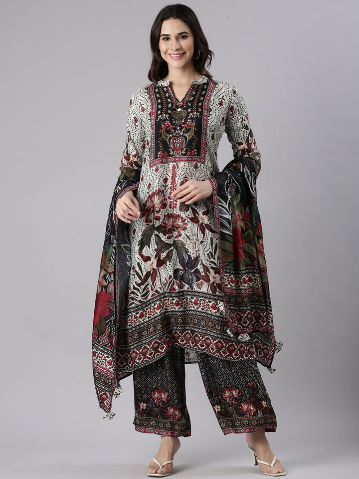 Off White Muslin Printed Three Piece Set