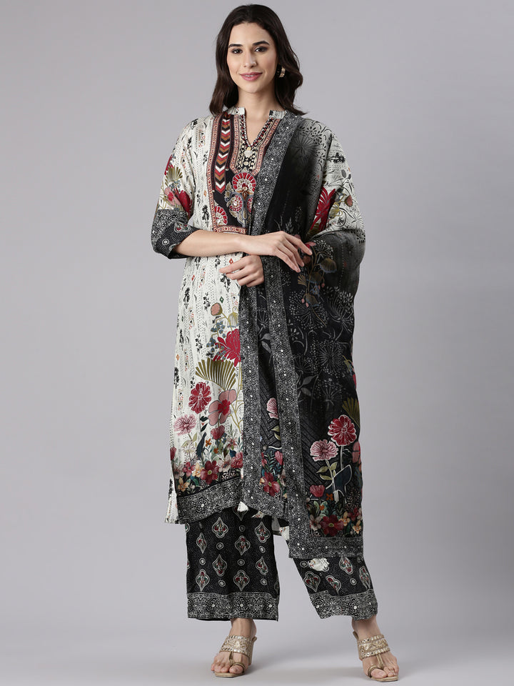 Off White Muslin Printed Three Piece Set