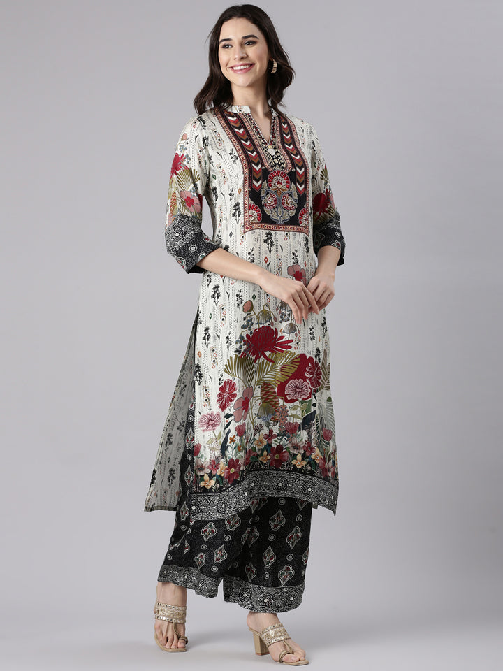 Off White Muslin Printed Three Piece Set