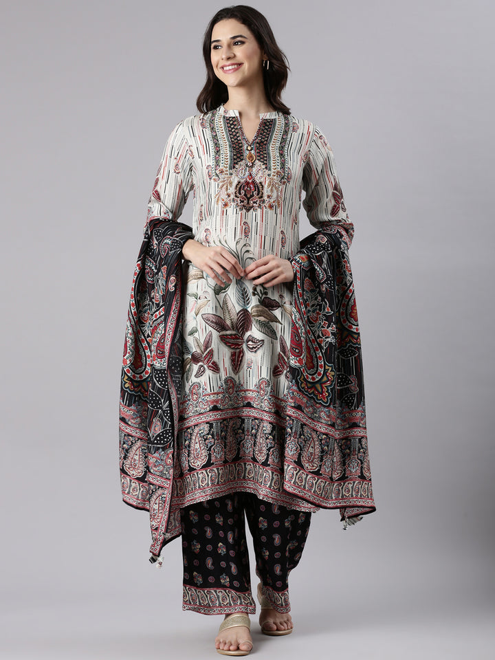 Off White Muslin Printed Three Piece Set