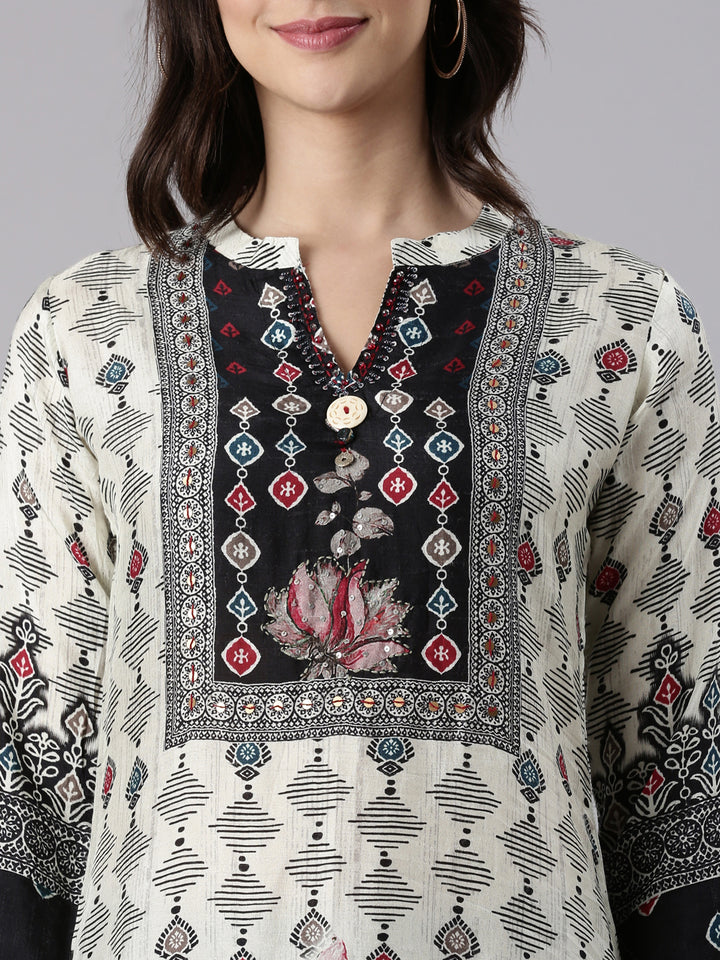 Off White Muslin Printed Three Piece Set