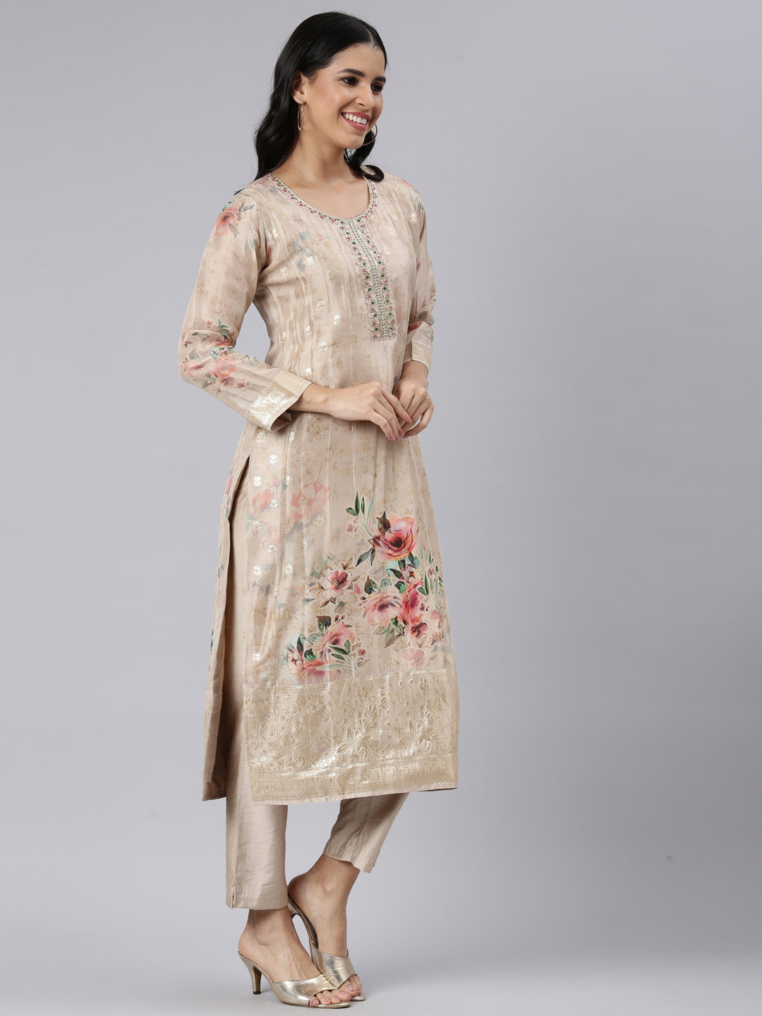 Neerus Gold printed straight suit set - back view
