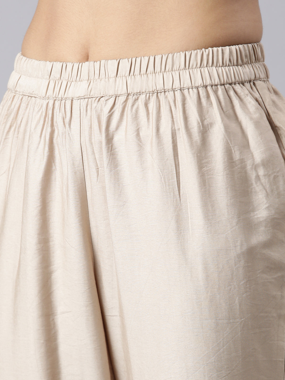 Neerus Gold printed straight suit set - detail view 3