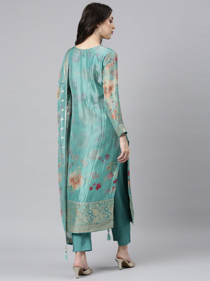 Neerus Green Panelled Straight Kurta and Trousers With Dupatta