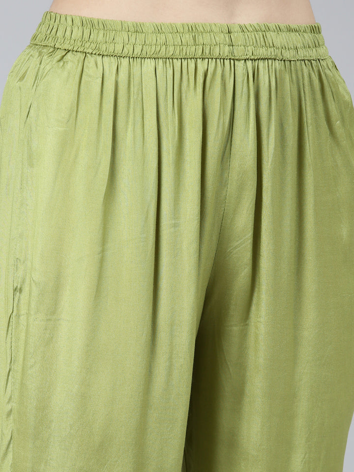 Neerus Green velvet printed Nyra cut kurta set - detail view 3