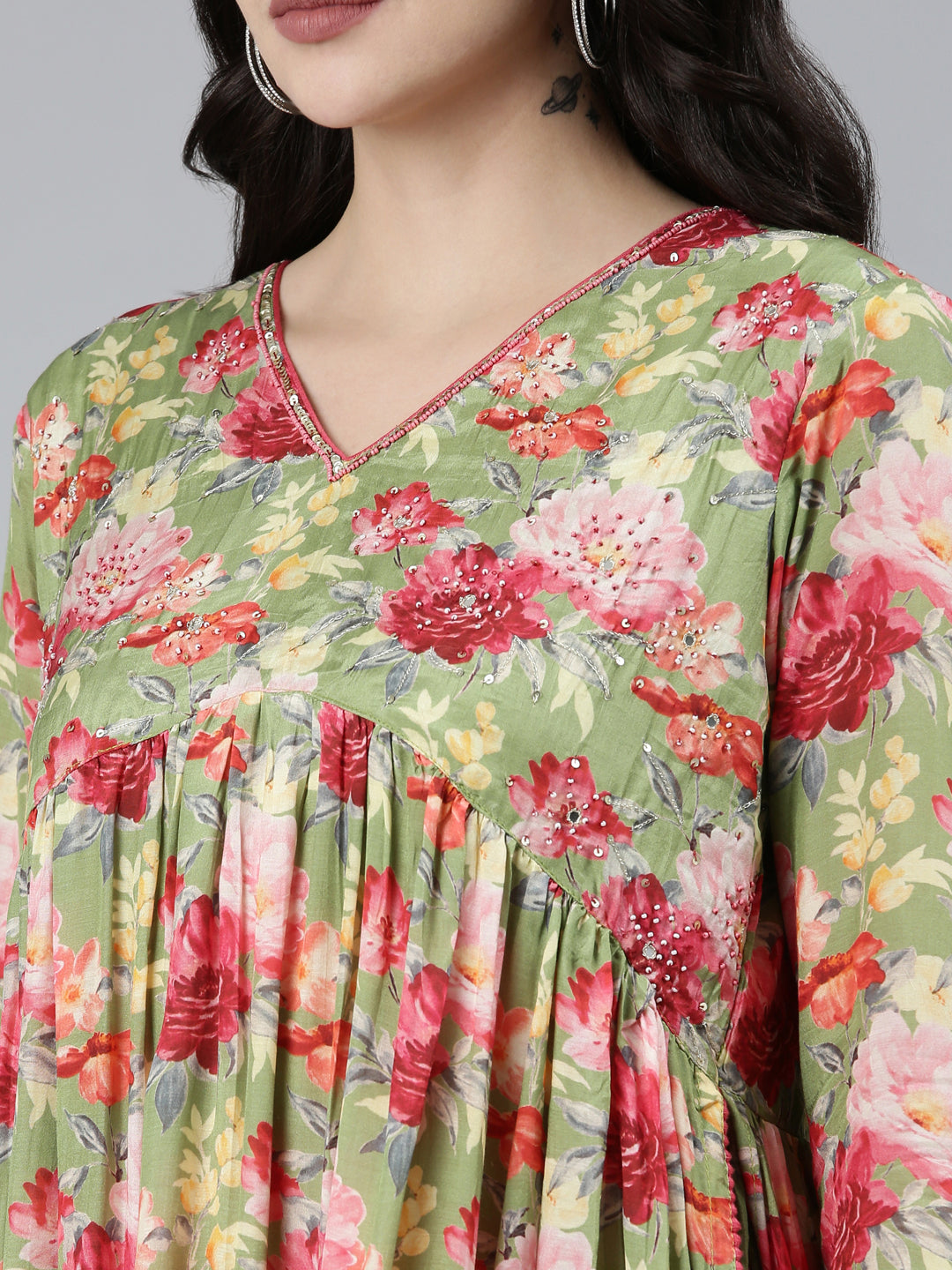 Neerus Green velvet printed Nyra cut kurta set - detail view 1