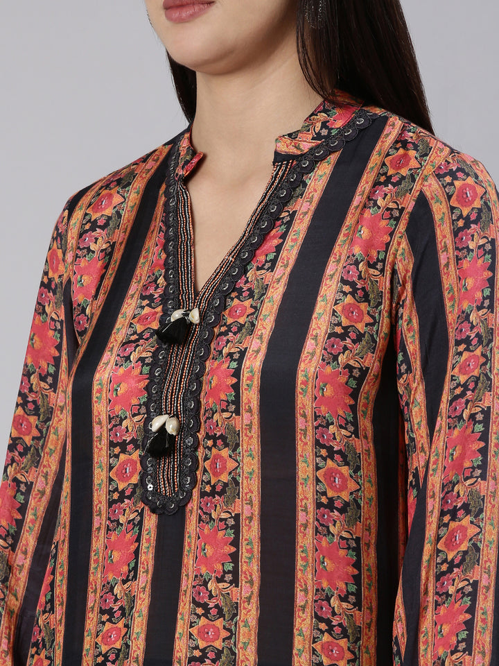 Neerus Black muslin printed kurta set - detail view 1