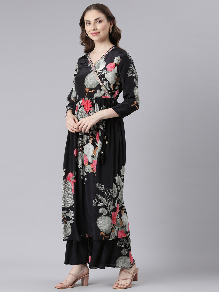 Neerus Black muslin printed kurta suit set - back view