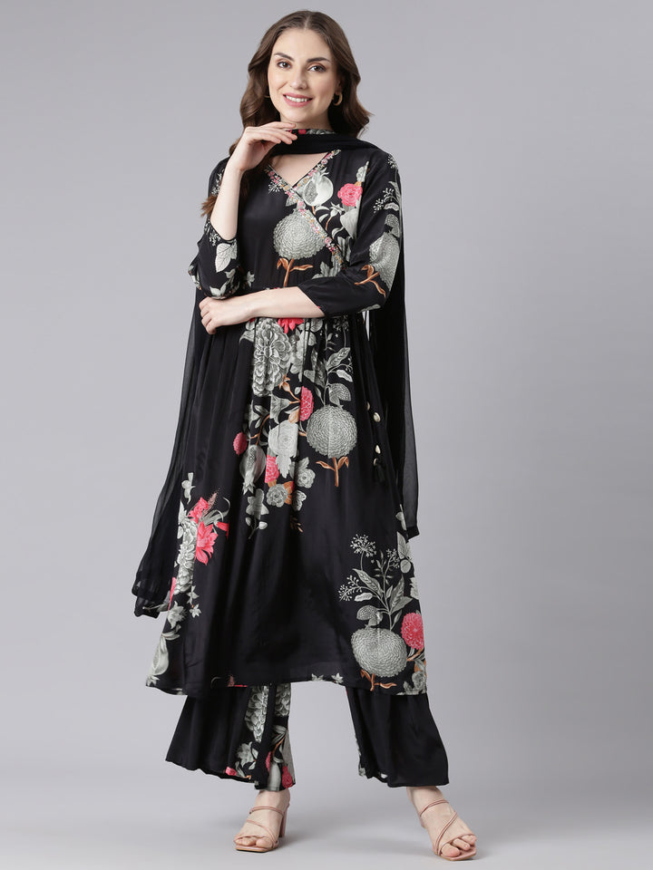 Neerus Black muslin printed kurta suit set - detail view 3