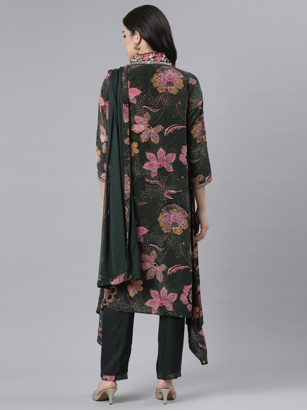 Neerus Green crepe printed high-low suit set - side view