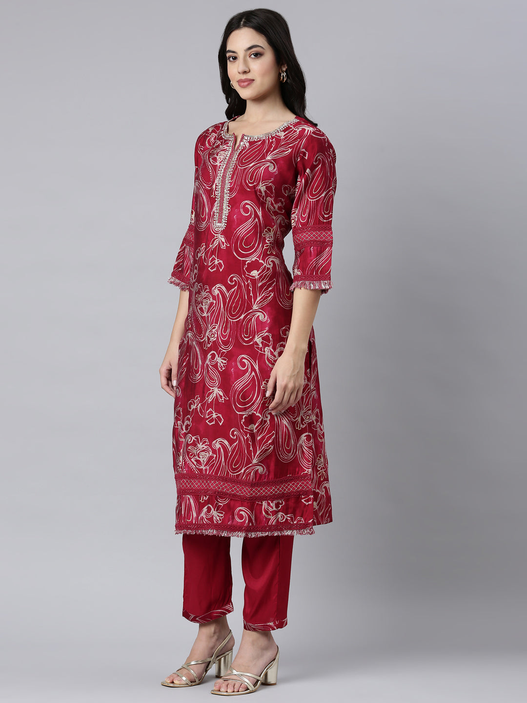 Neerus Pink printed paisley suit set - back view