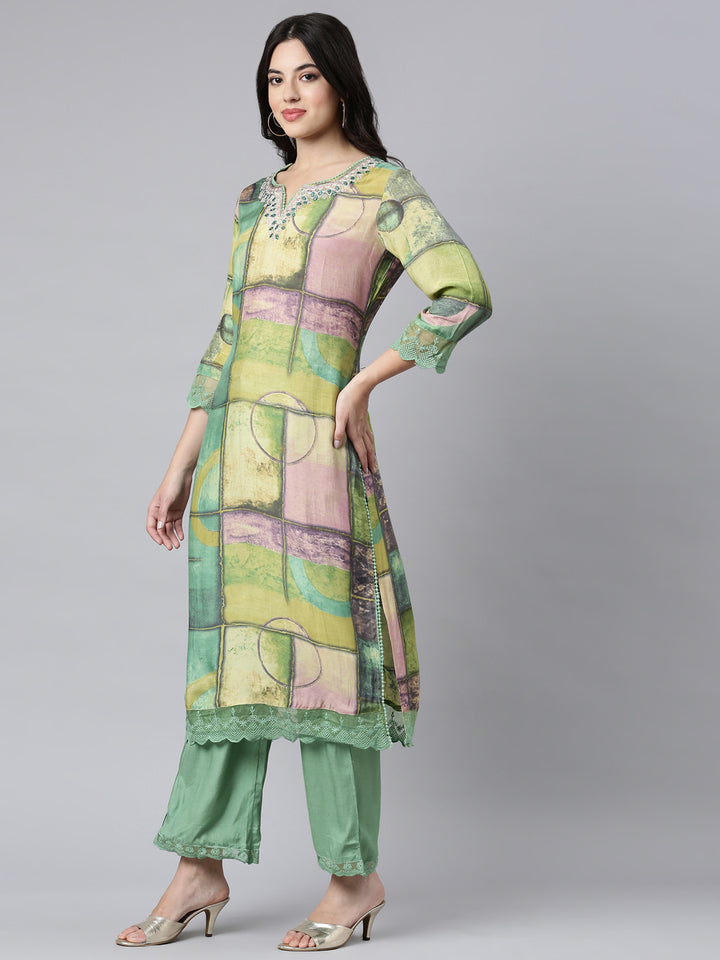 Neerus Green printed geometric suit set - back view