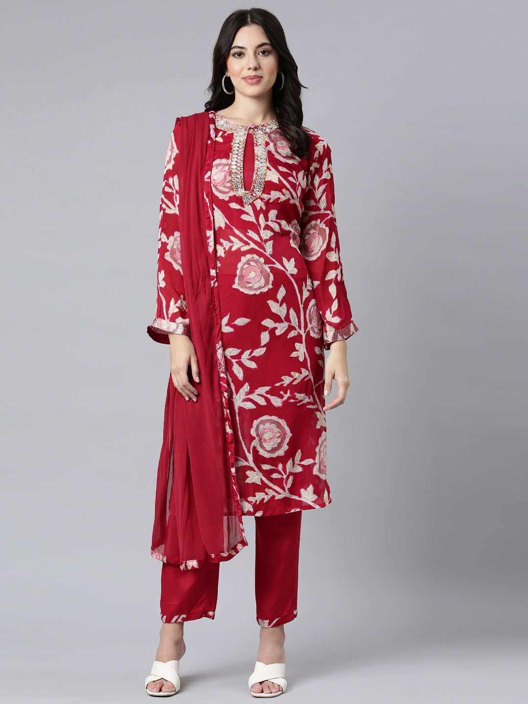 Neerus Pink floral printed straight suit set - detail view 2