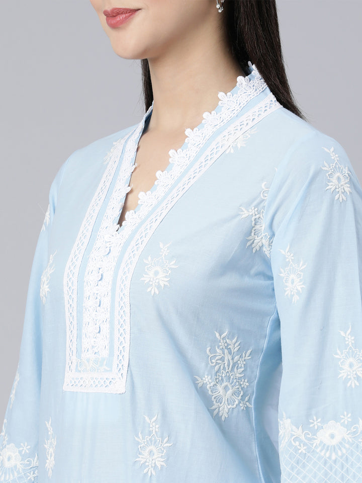 Neerus Blue panelled straight kurta suit set with dupatta - detail view 2