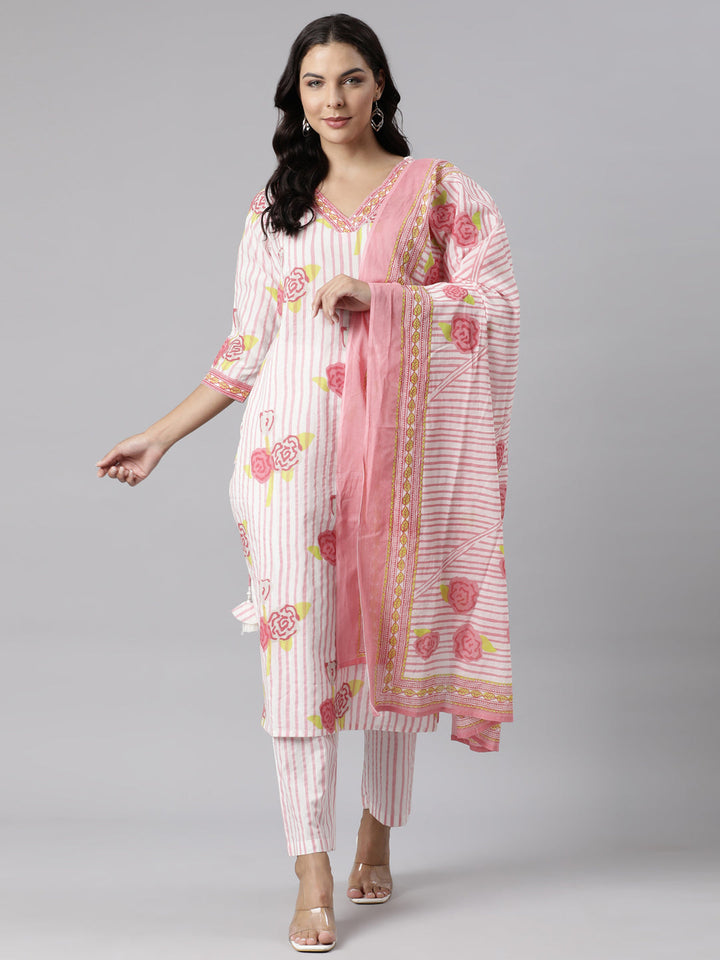 Neerus Pink printed straight suit set panelled kurta with trousers and dupatta - detail view 3