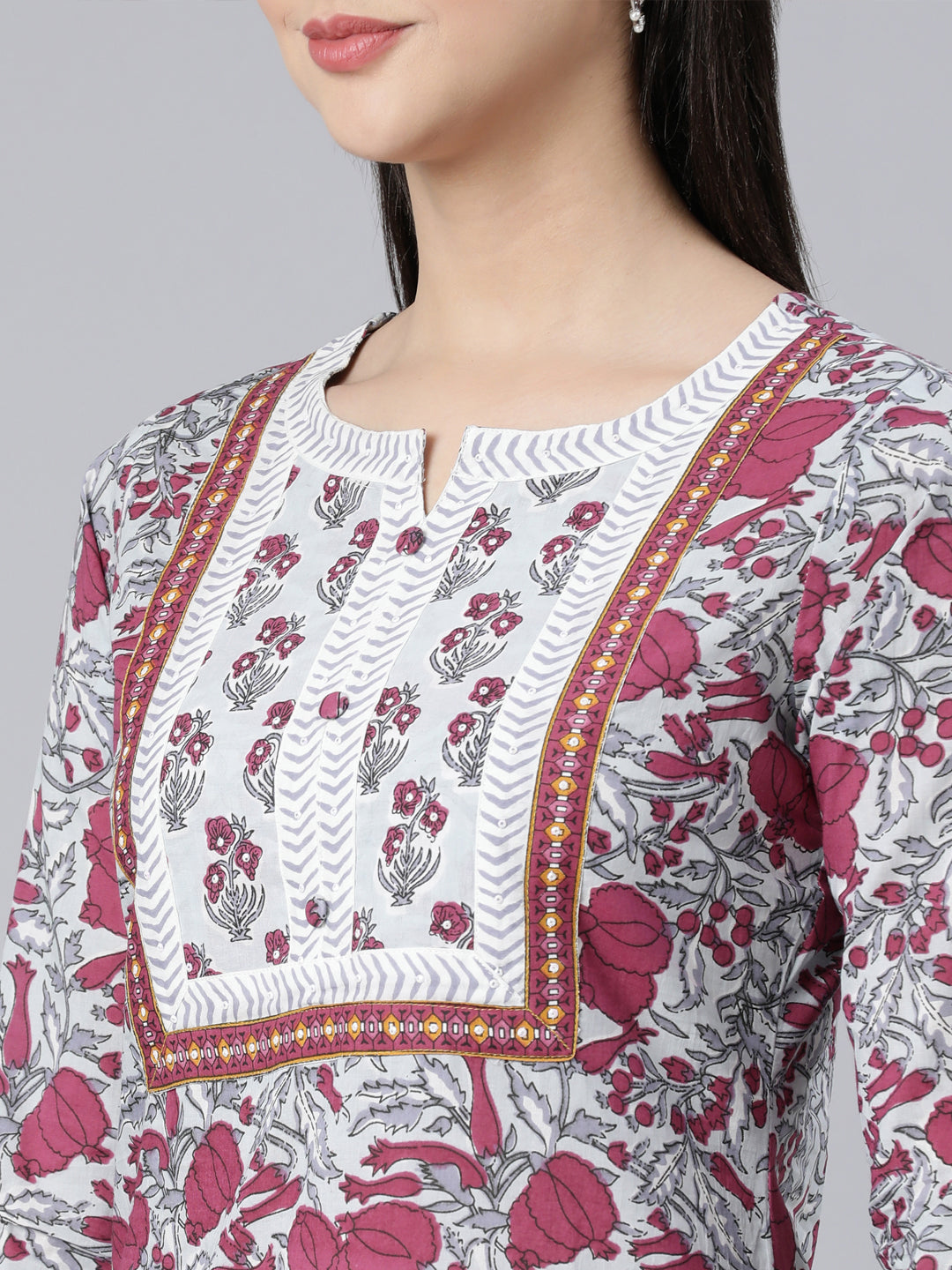 Neerus Maroon cotton printed suit set - detail view 2
