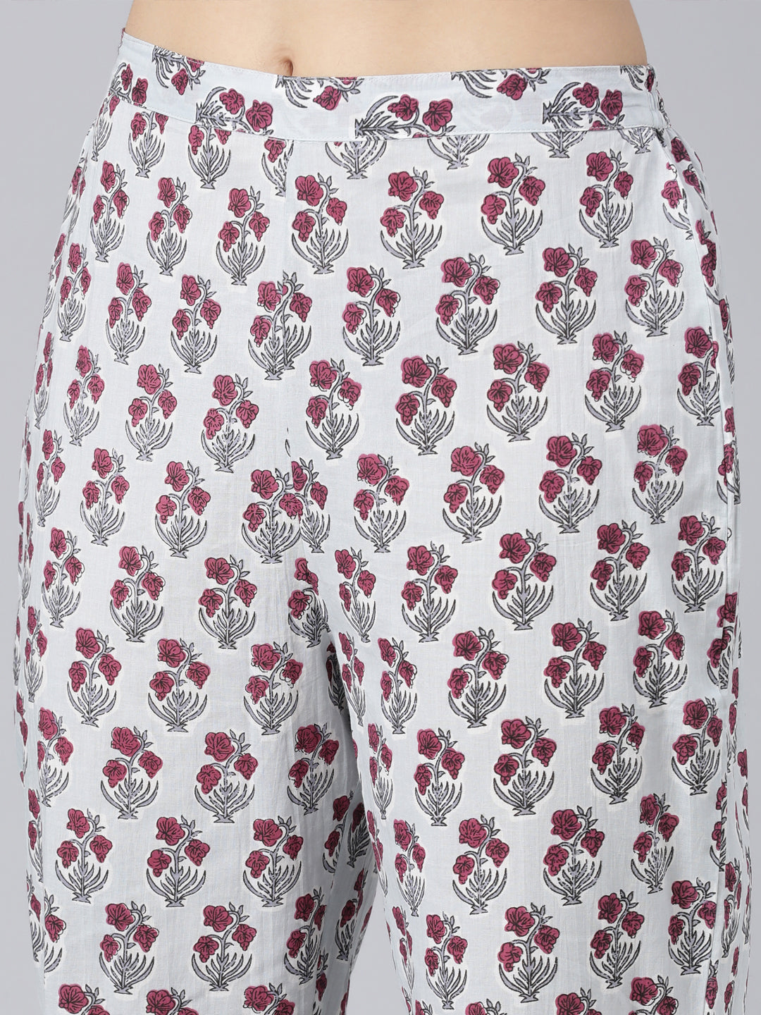 Neerus Maroon cotton printed suit set - detail view 4