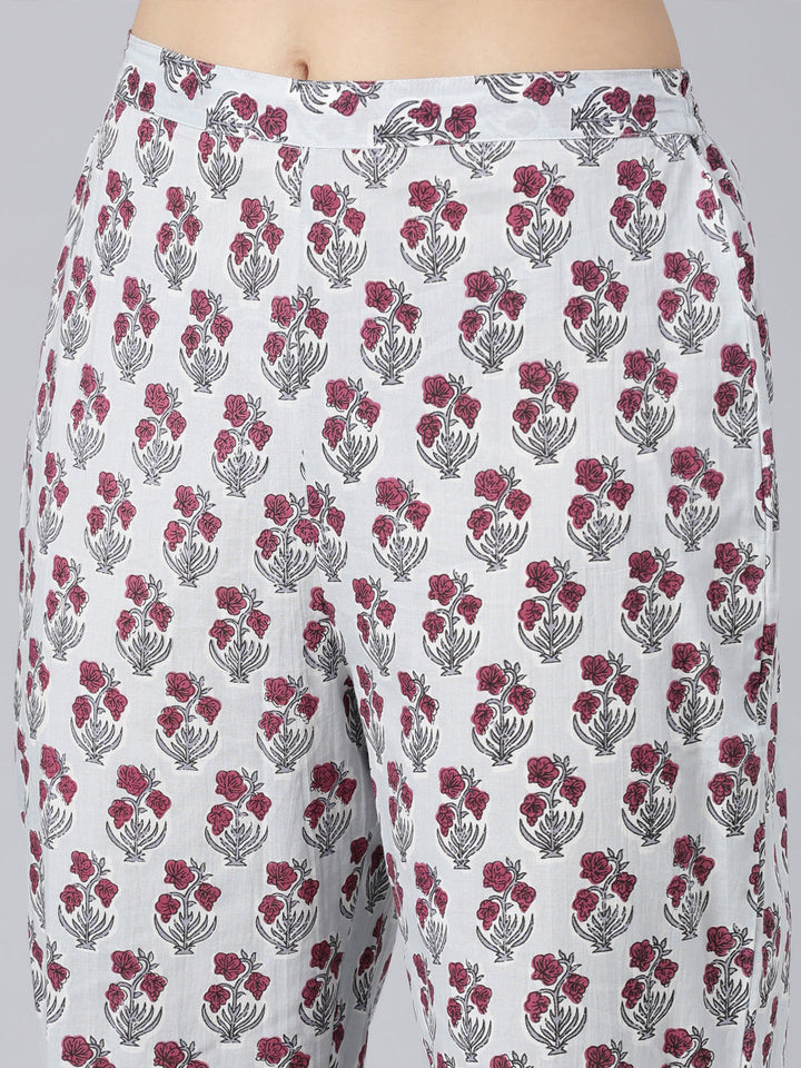 Neerus Maroon cotton printed suit set - detail view 4