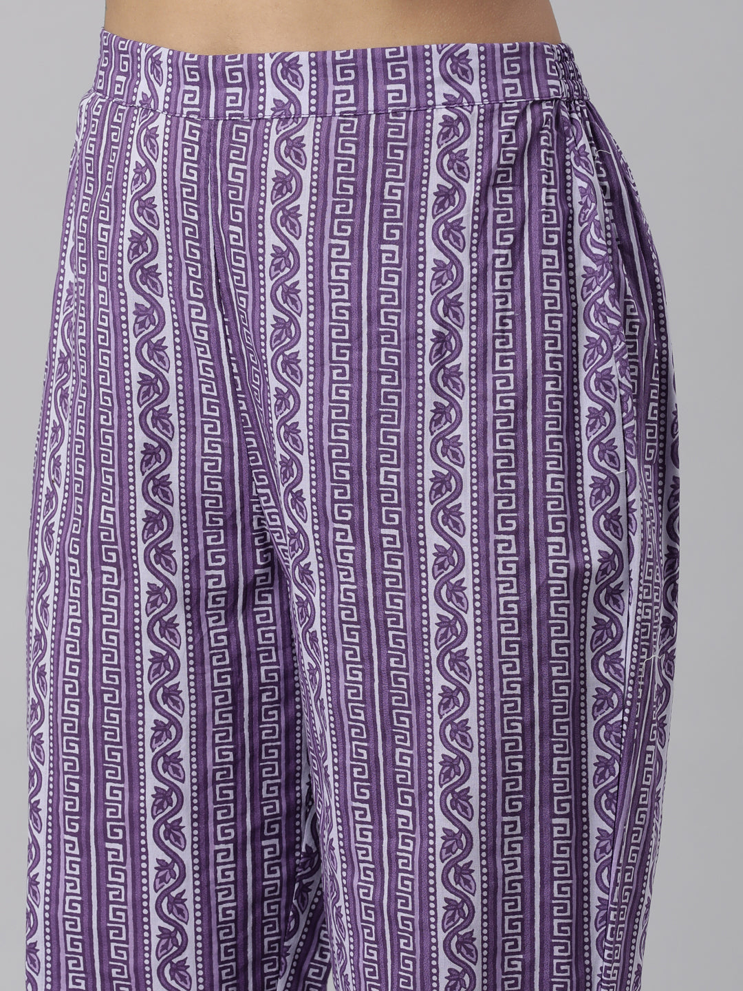 Neerus Purple cotton printed suit set - detail view 4