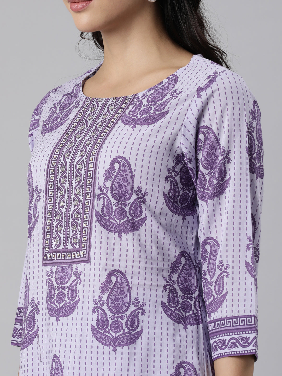 Neerus Purple cotton printed suit set - detail view 2