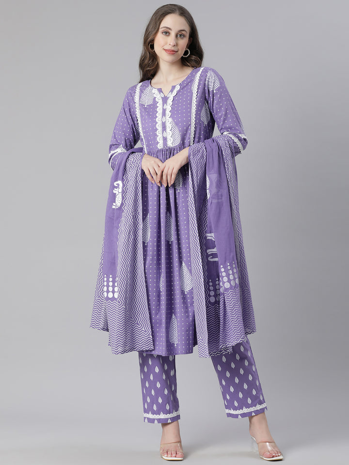 Neerus Lavender Printed Straight Kurta and Trousers With Dupatta