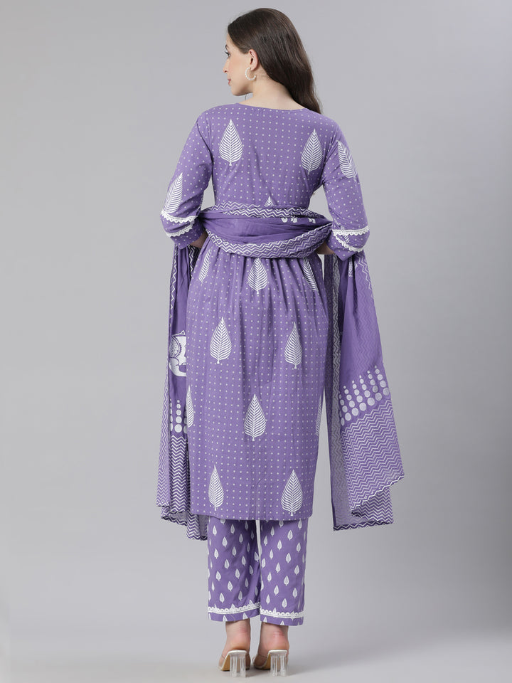 Neerus Lavender Printed Straight Kurta and Trousers With Dupatta