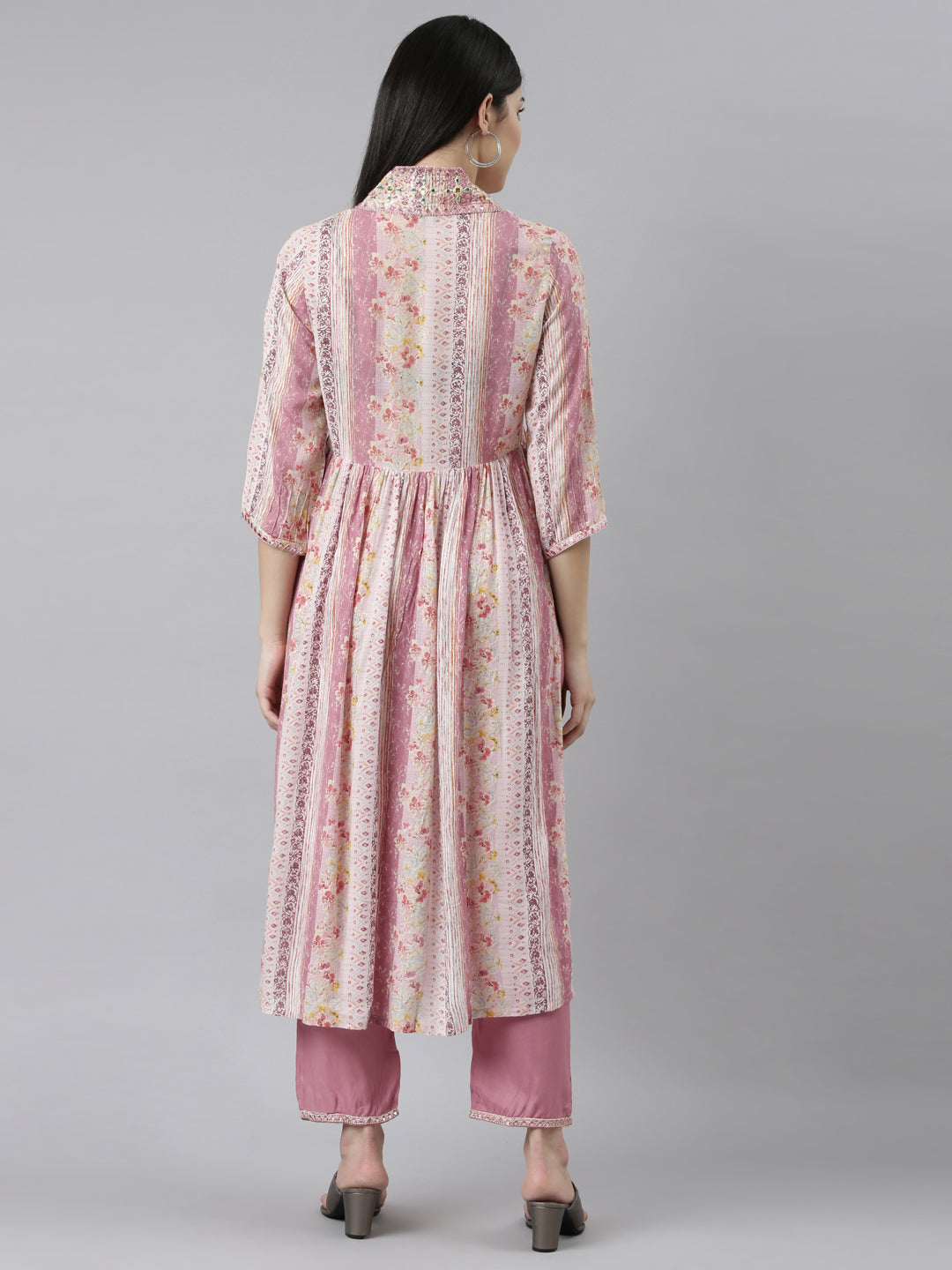 Neerus Pink printed floral kurta set with trousers - side view