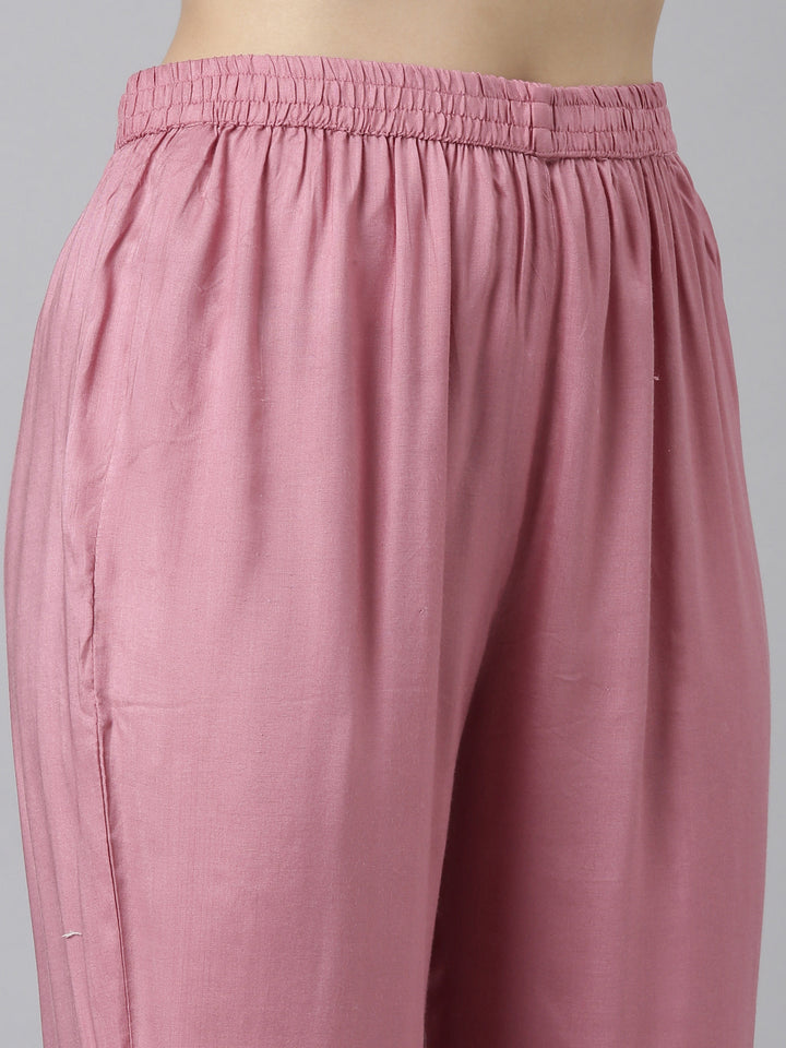 Neerus Pink printed floral kurta set with trousers - detail view 3