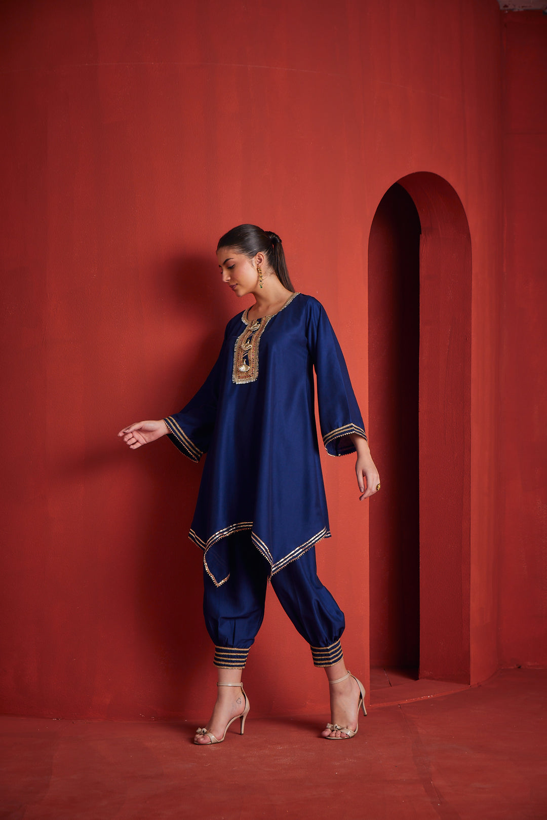Neerus Blue Chanderi Woven Kurta Set - detail view 2