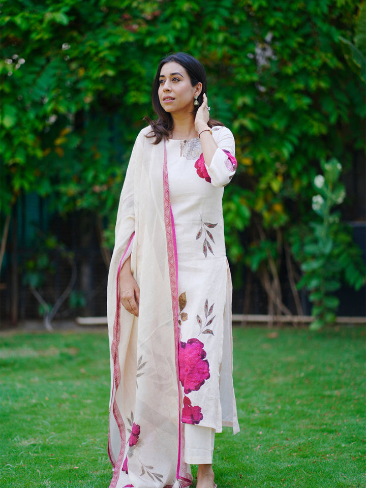 Neerus Cream Casual Floral Printed Kurta and Trouser with Dupatta