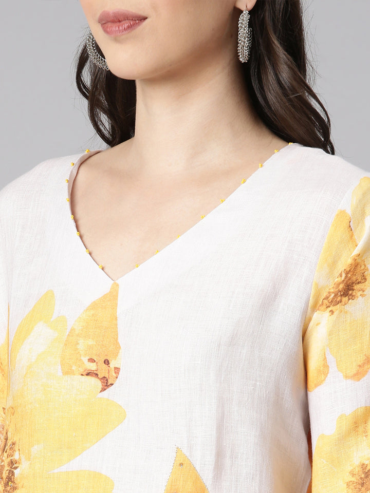 Neerus Yellow Casual Floral Straight Kurtas