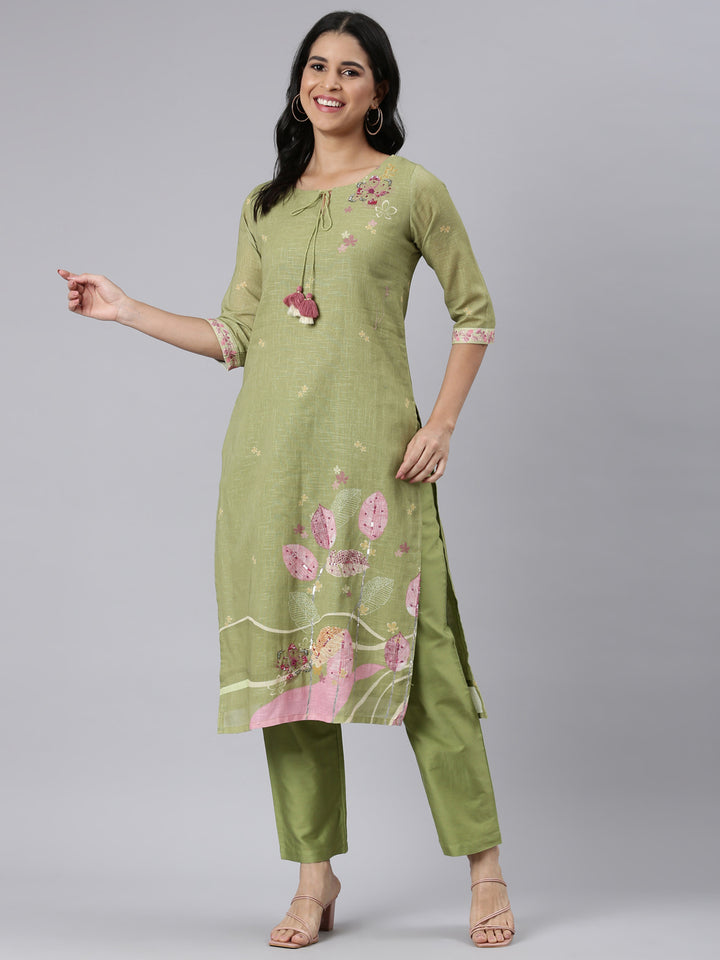 Neerus Green Regular Straight Printed Kurta and Trousers