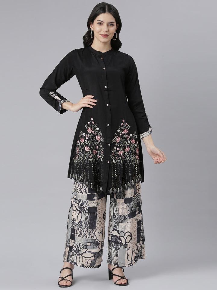 Neerus Black printed floral kurta set with palazzo - front view