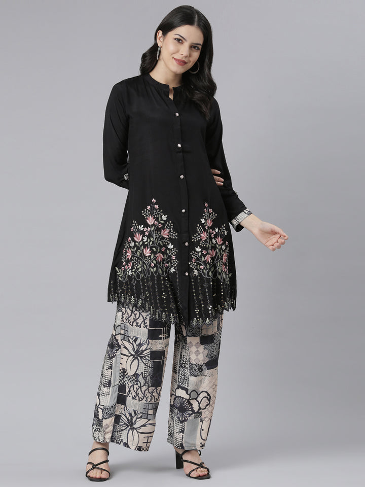 Neerus Black printed floral kurta set with palazzo - detail view 2